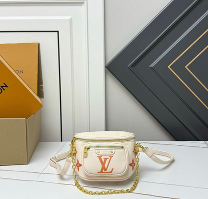 L CROSSBODY W/ CHAIN